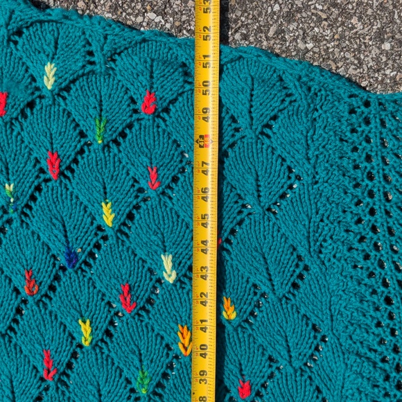 Handmade Knit Yarn Throw Blanket Afghan - Picture 7 of 8